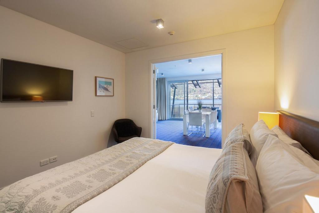 Absolute Lakefront Location Queenstown Extérieur photo