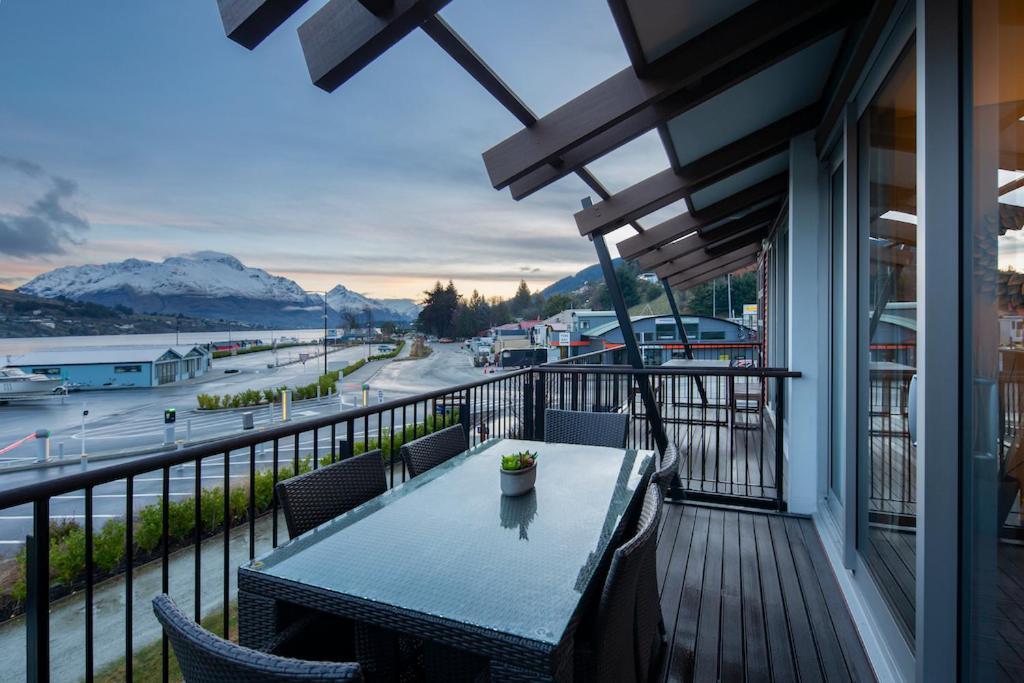 Absolute Lakefront Location Queenstown Extérieur photo